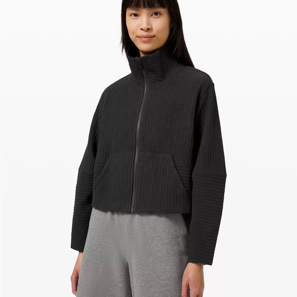 Lululemon Textured Cropped‎ Jacket in Black Size XS/S - Picture 1 of 6